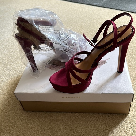 BRAND NEW Jessica Simpson heels - Picture 1 of 5